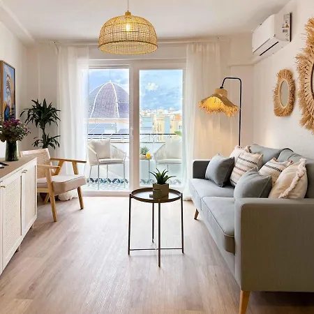 Casa Segarra Luz, Estilo Y Vistas En El Mercado Alicante